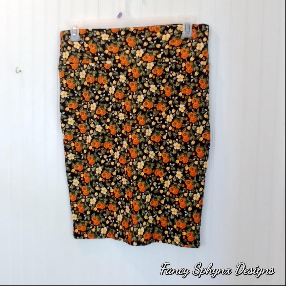 LuLaRoe Cassie Skirt M